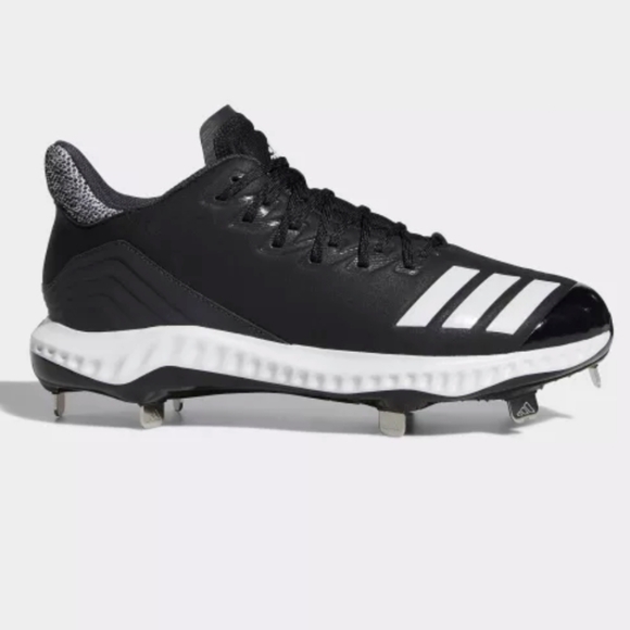 black baseball shoes